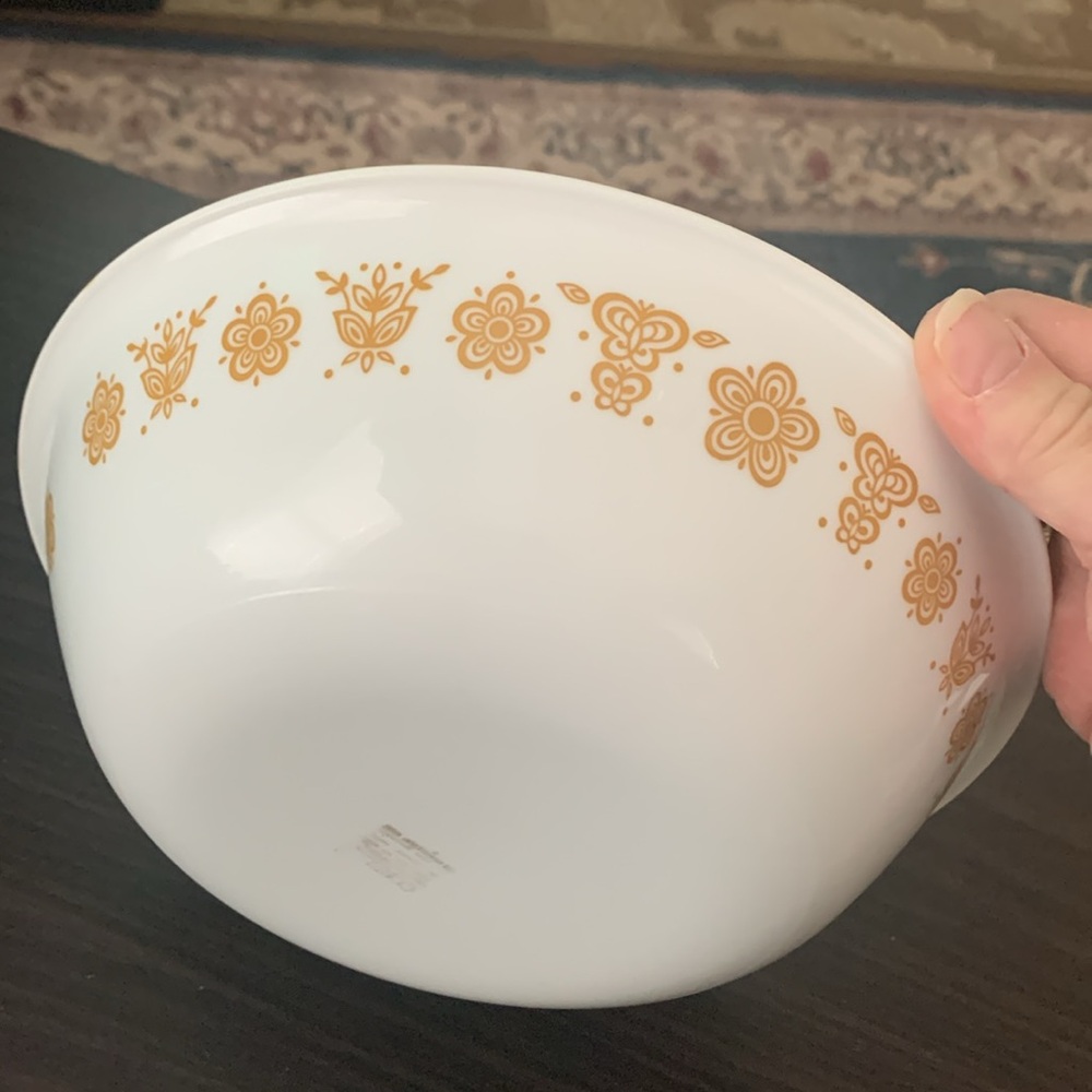 Corelle Butterfly Gold Serving Bowl - Picture 3 of 5